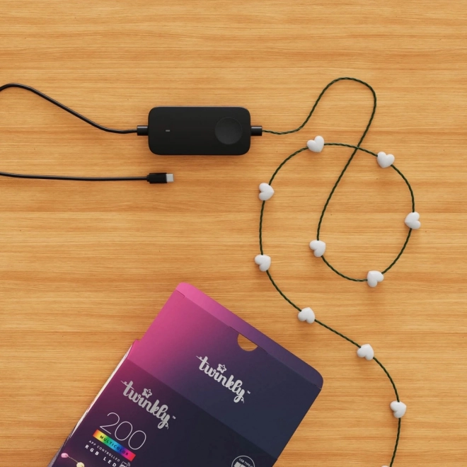 Inteligentné dekoratívne lampy Twinkly Candies USB-C 100 LED RGB srdcia