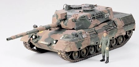 Plastikový model Leopard A4