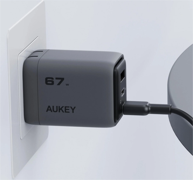 Aukey PA-C3 Comet Mix 3 GaN ultrarýchla sieťová nabíjačka 67 W 3x USB (2x USB-C a 1x USB-A)