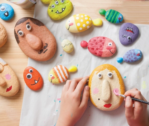 Veselé kamienky s očkami a 3D detailmi