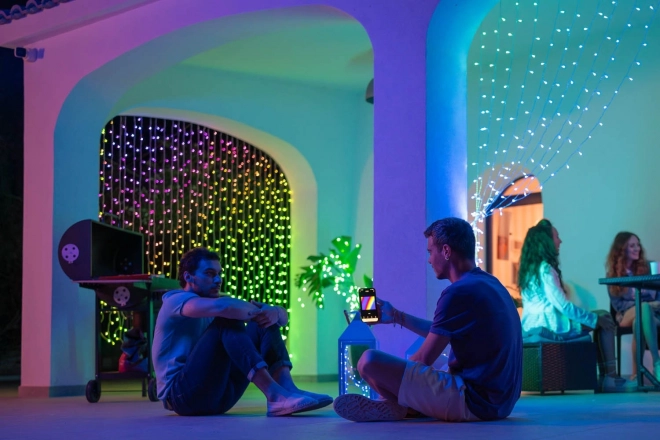 Inteligentný záves LED Twinkly 210 RGBW