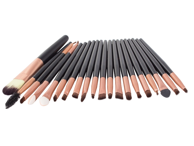 Kompletný výber 20 štetcov na celý make‑up