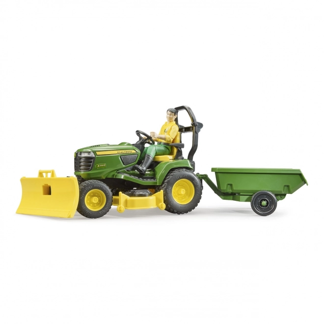 Traktor John Deere so záhradníkom a prívesom