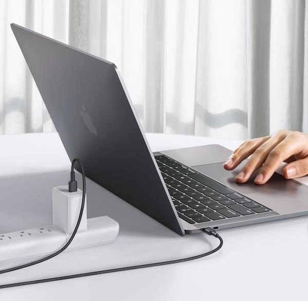 Nylonový USB-C kábel - AUKEY