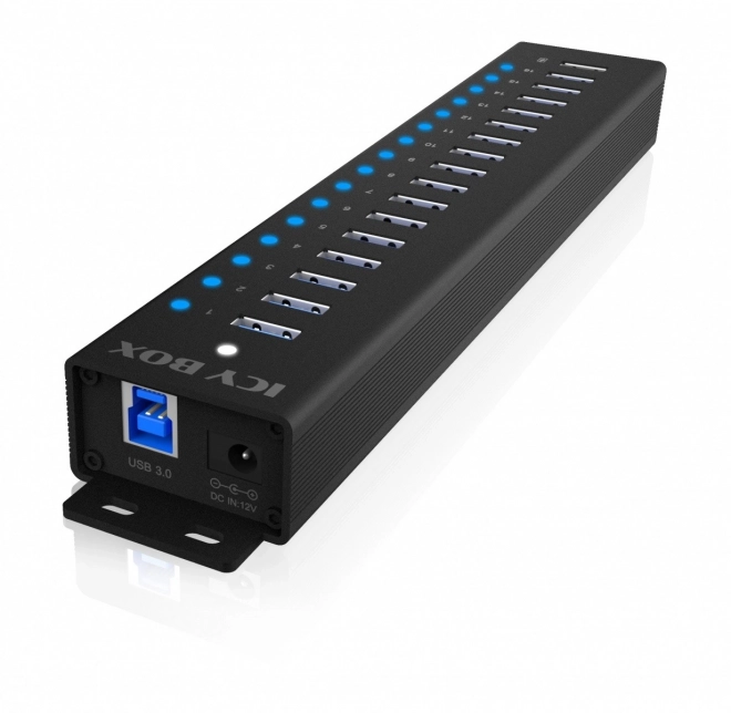 USB Hub s 17 portami