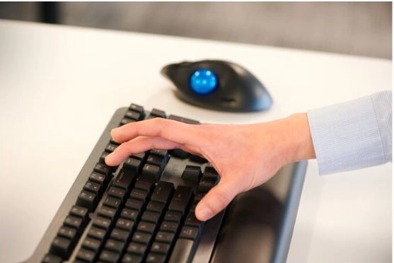 Ergonomický bezdrôtový trackball Pro Fit