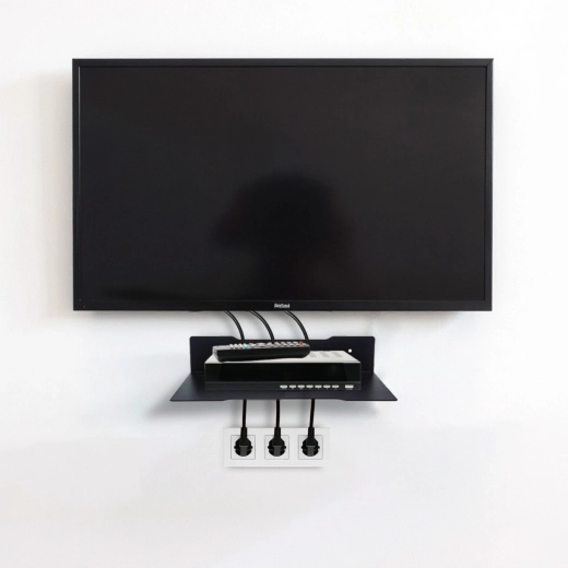 Čistá inštalácia vďaka priepustu na káble