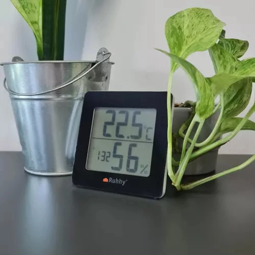 Podsvietený LCD pre čitateľnosť na prvý pohľad