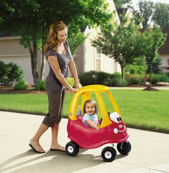 Červené autíčko Cozy Coupe