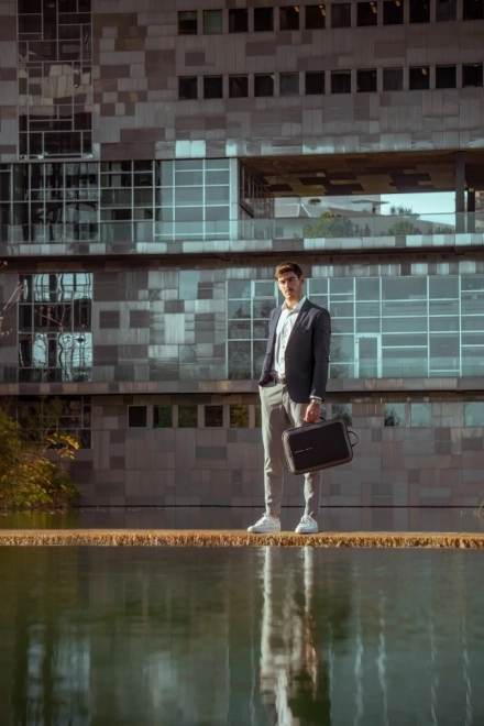 Proti-krádežový batoh Bobby Bizz 2.0 Grey