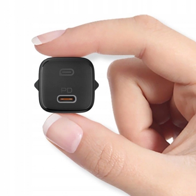 Čierna sieťová nabíjačka Aukey Omnia Mini s USB-C Power Delivery 20W