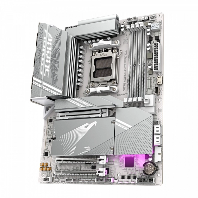 Pevná doska pre AMD s Wi-Fi 7 a USB-C