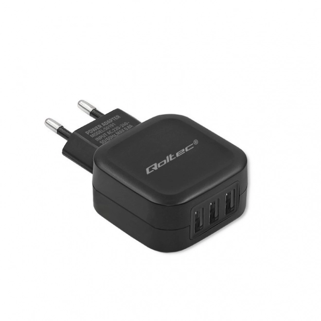 Sieťová nabíjačka s tromi USB portami
