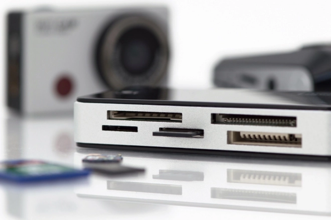 čítačka pamäťových kariet 5-portová USB 3.0 SuperSpeed