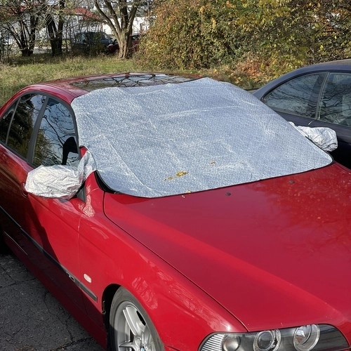 Magnetická ochranná clona na čelné sklo Xtrobb