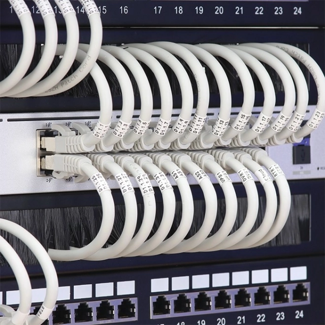 Priechodka s kefou pre RACK 19" skrine | 1U