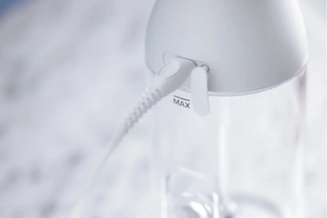 Biely prúdiaci irigátor Philips Sonicare