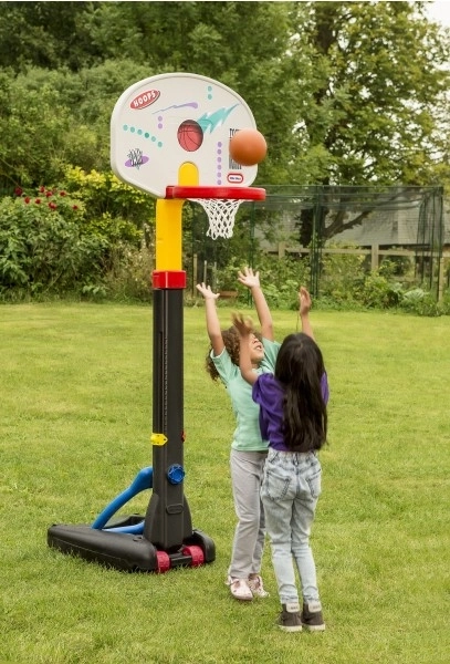 Skladací basketbalový set Easy Store od Little Tikes