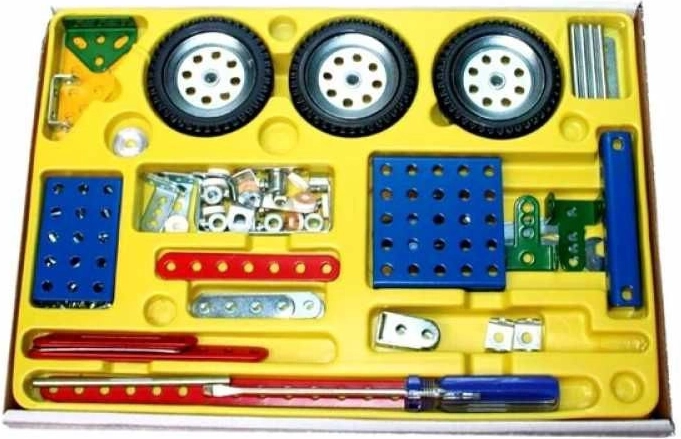 174 pevných kovových dielov