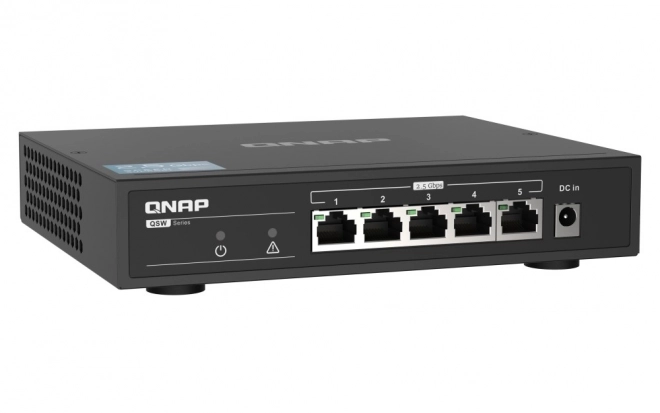 Sieťový prepínač QNAP QSW-1105-5T s 5 portami 2,5 GbE