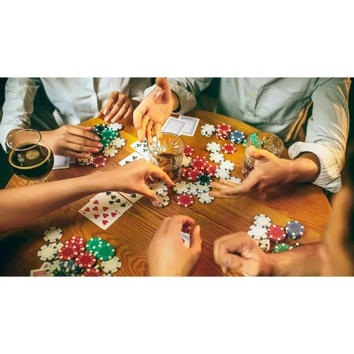 Poker - sada 300 žetónov v kufríku HQ