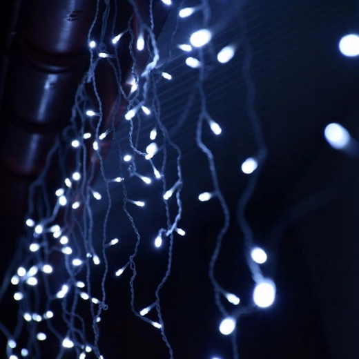 Studená biela farba svetla