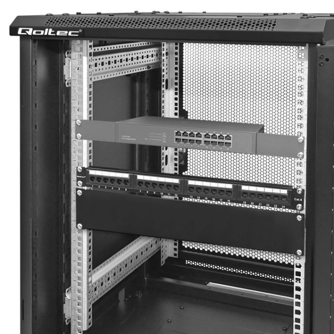 Panel pre rackovú skriňu 19" 2U