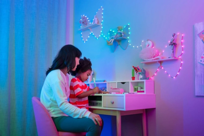 Inteligentné lampy Twinkly z LED svetlami, tvar srdca, zelený kábel, 12 m