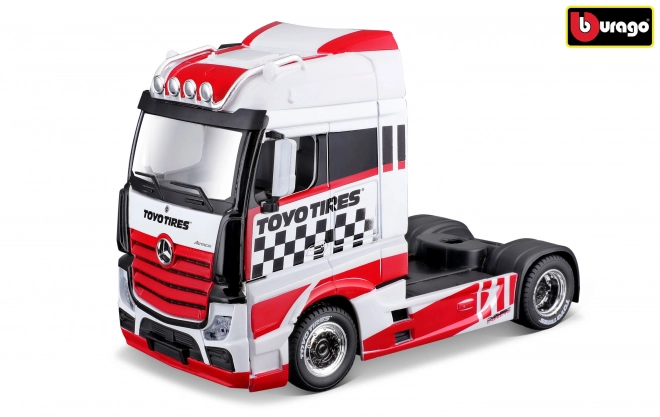 Červený/Biely MB Actros Gigaspace 1:43