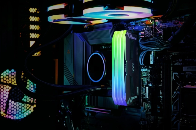 Herná pamäť DDR5 Lexar Ares RGB 32GB