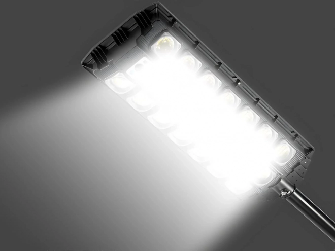 Solárna LED pouličná lampa s diaľkovým ovládaním a pohybovým senzorom