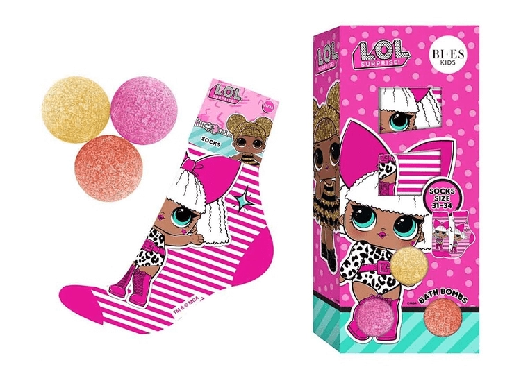 E-shop Darčeková sada LOL Surprise – 3× šumivé gule do kúpeľa 50 g + ponožky