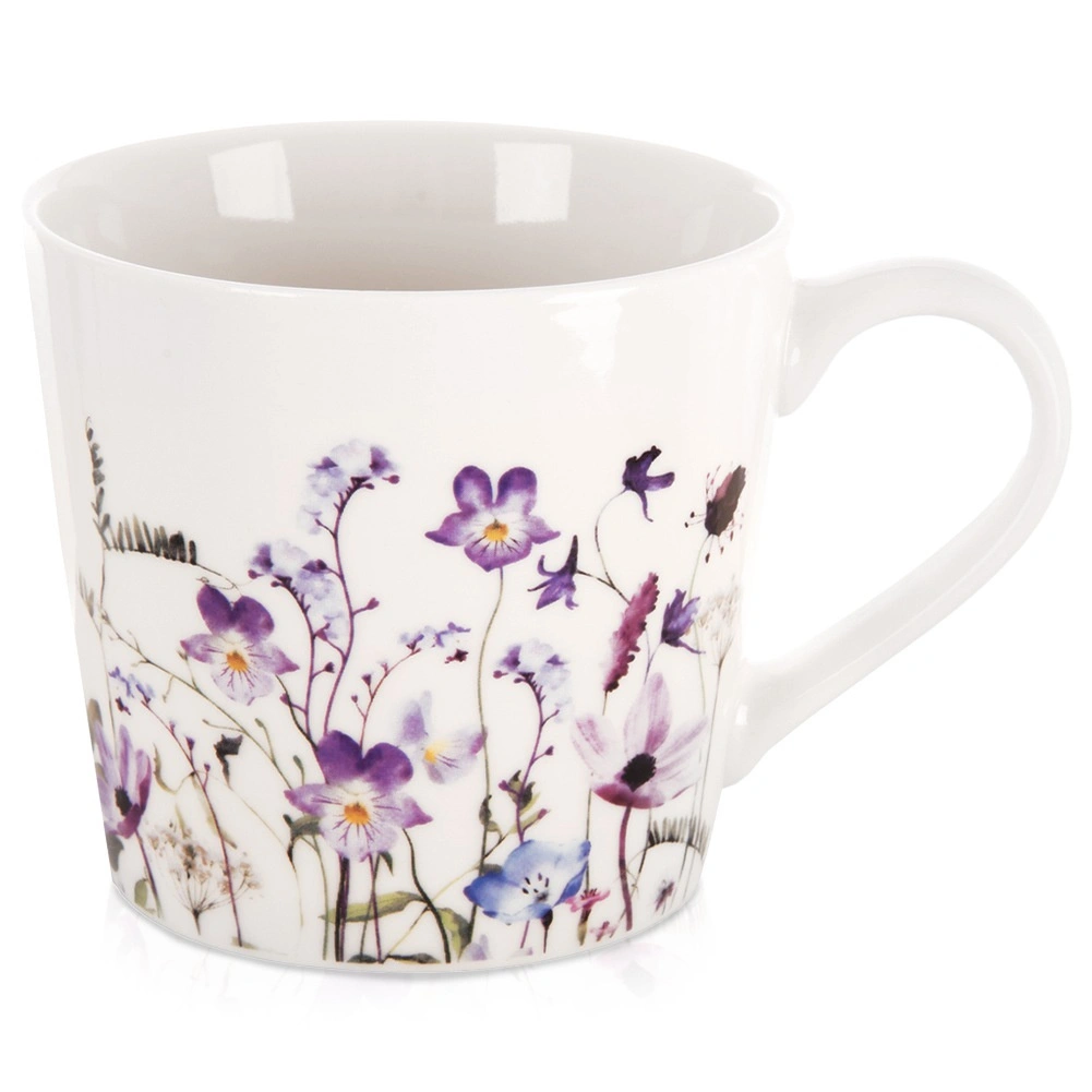 Porcelánový hrnček Lúka 430 ml s kvetinovým motívom