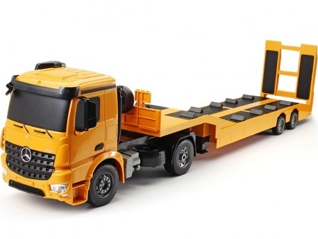 RC model Mercedes Arocs