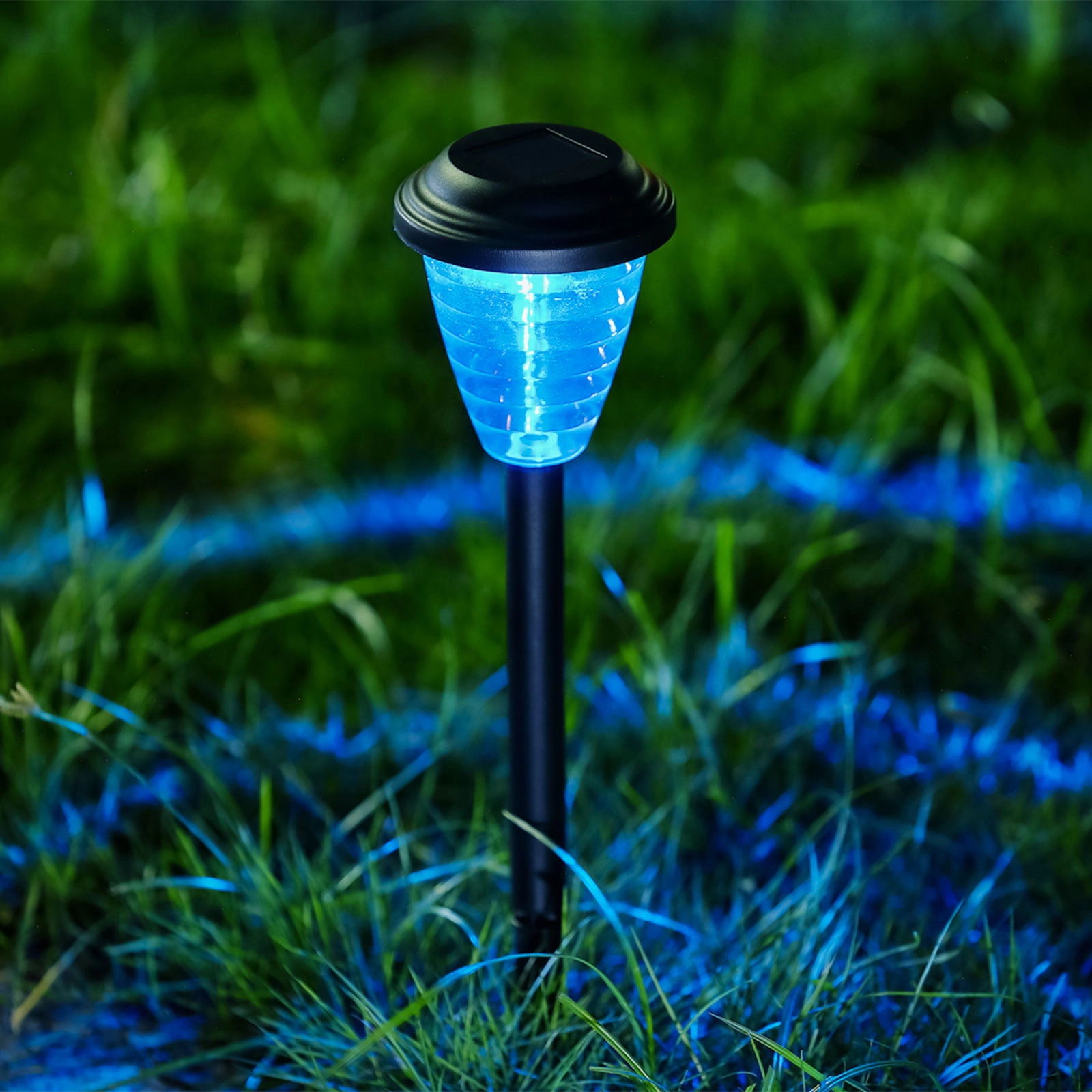 Solárne zapichovacie svietidlo s RGB LED