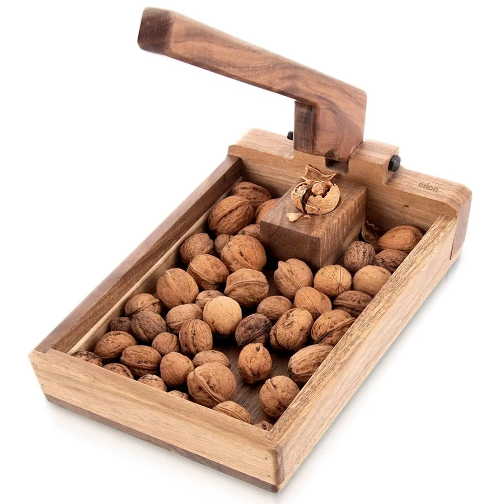 Drevený luskáčik na orechy 25 × 18 × 10 cm