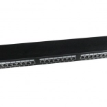 Patch panel 24 portov 1U 19" Cat.5e s organizáciou káblov, čierny