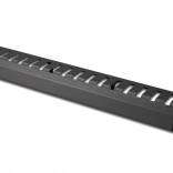 Organizér káblov 1U pre 19″ rack, káblový kanál, čierny RAL 9005